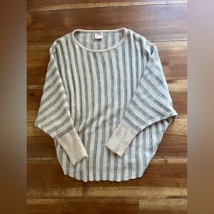 Kerisma Gray and Cream Batwing Sleeve Knit Sweater